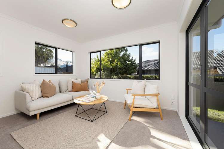 7 Fairford Avenue Henderson_15