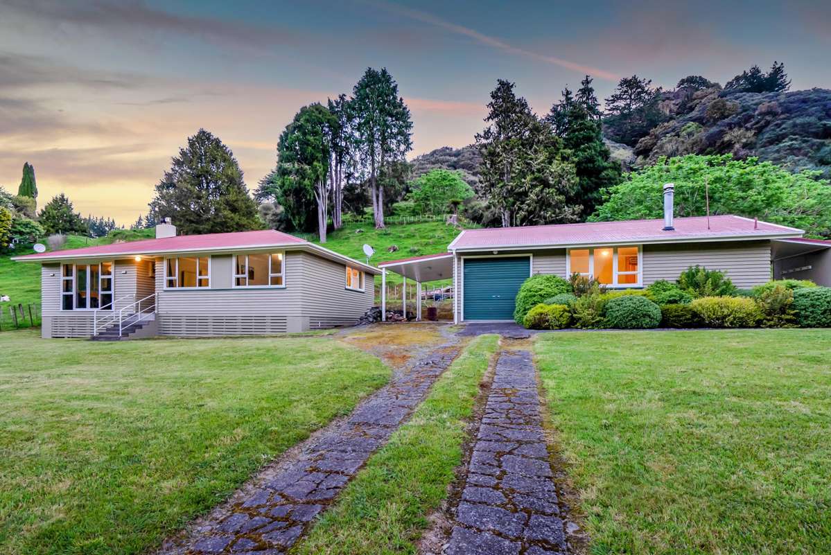 48A-B Whangamomona Road_0