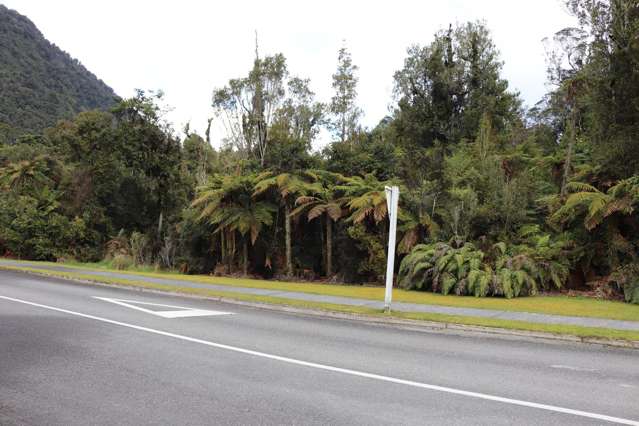 Prime Commercial Section in Franz Josef