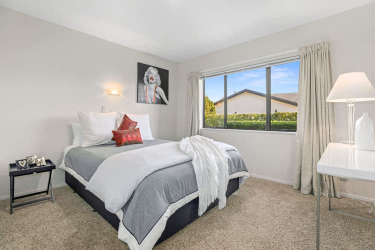 2/77 Harvey Street Waipahihi_18