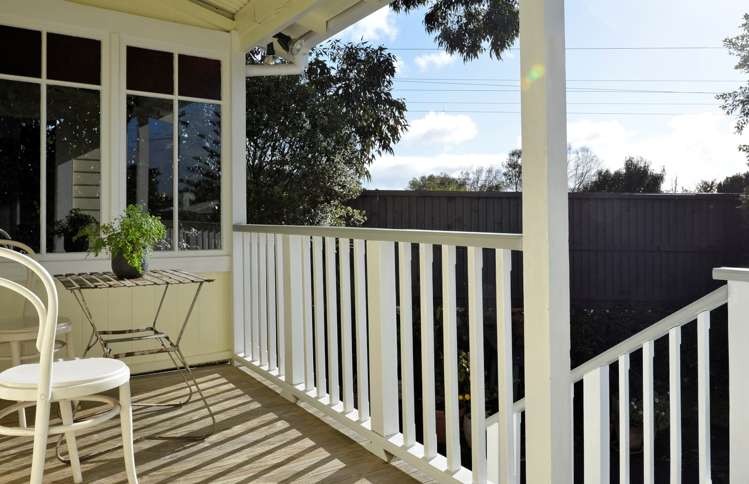 1 Rossgrove Terrace Mount Albert_14
