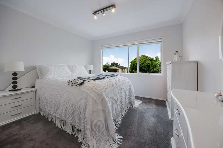 129 Bradbury Road Botany Downs_8