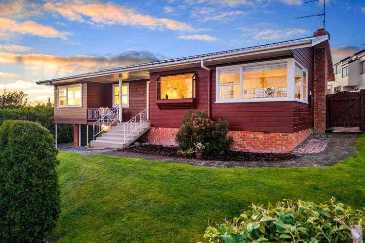 6 Kennedy Avenue Forrest Hill_2