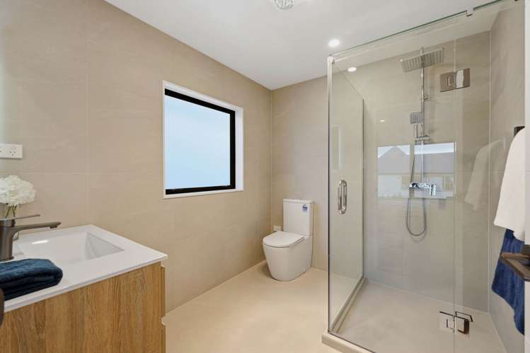 Lots 2-5/44 Bradbury Road Botany Downs_33
