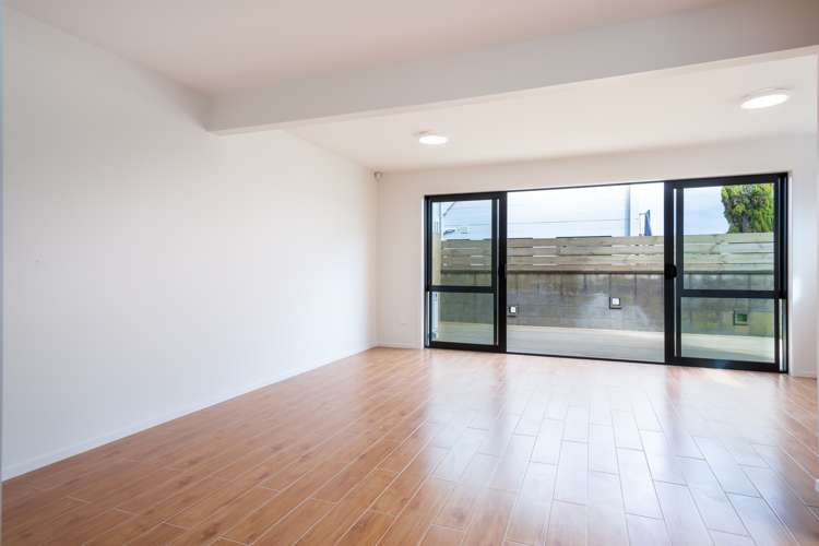 3/206 Old Farm Road Hamilton East_2