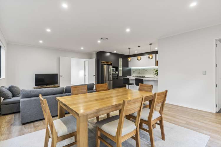 16 Puruatanga Drive Flat Bush_19