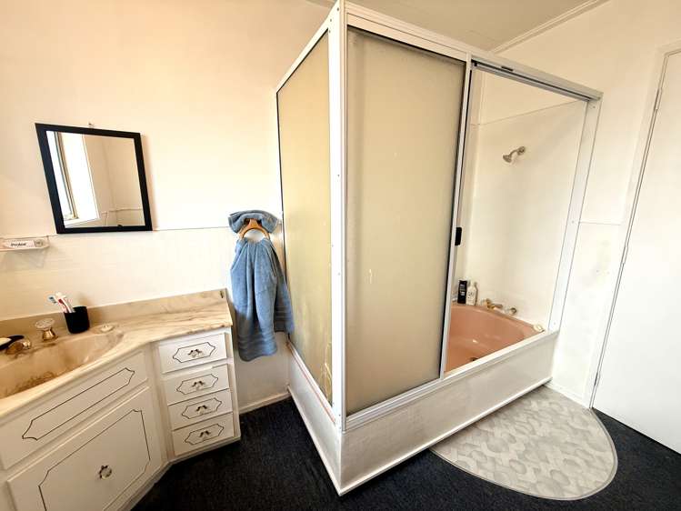 2/64 Hensley Street Gladstone_25