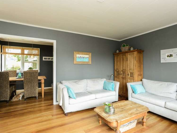 26 Watts Street Waipawa_6