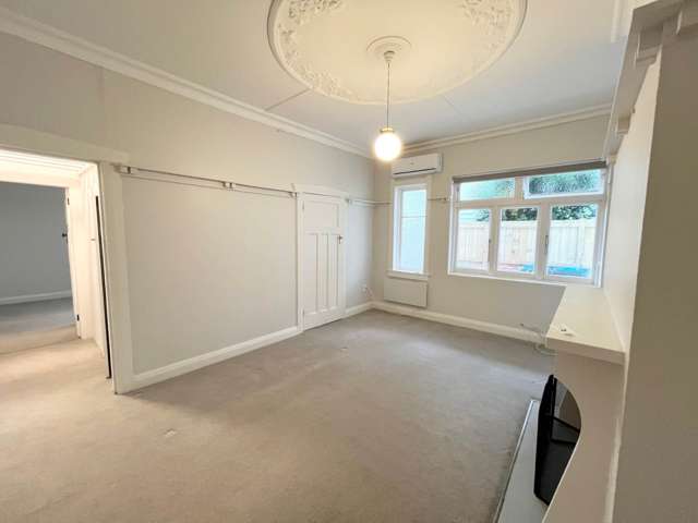 Unit 3/10 1 bedroom unit in central of Mt Eden...