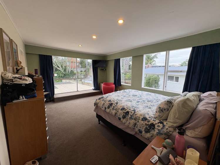 111 Tiroroa Avenue Te Atatu South_10