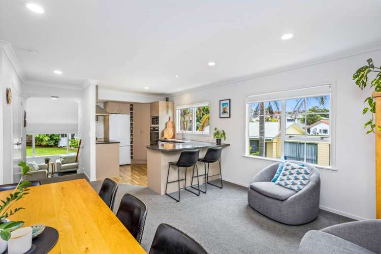 78 Rosario Crescent Red Beach_5