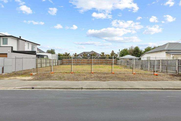 An earthquake-damaged home on Helmores Lane, in Merivale, Christchurch, was popular at Bayleys' auction last week. Photo / Supplied