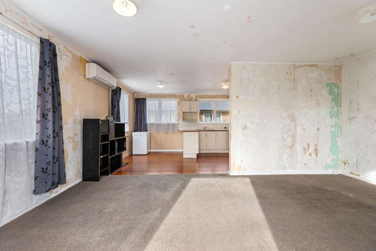 9 Henderson Crescent Parkvale_10