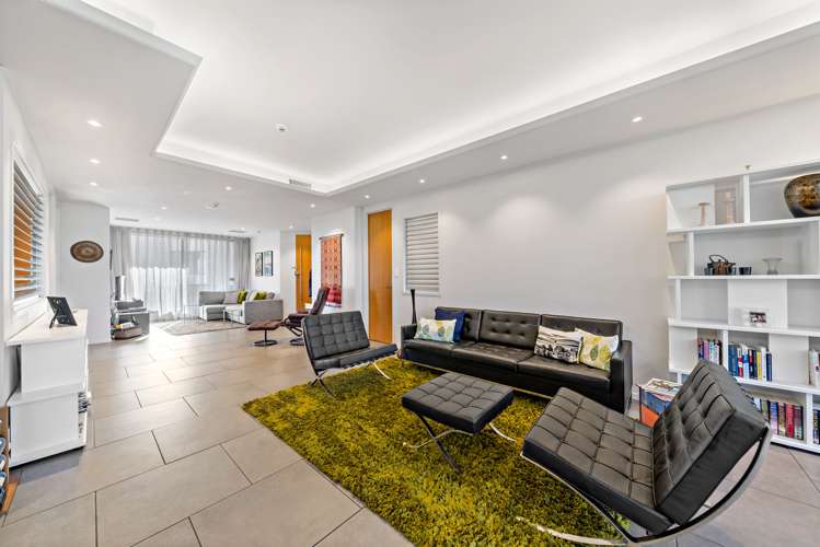 9c/2 Saint Martins Lane Grafton_6