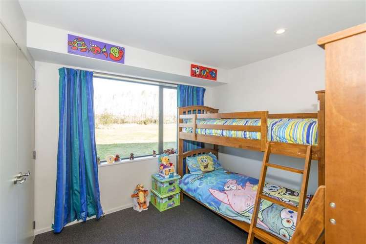 2299 South Eyre Road West Eyreton_9