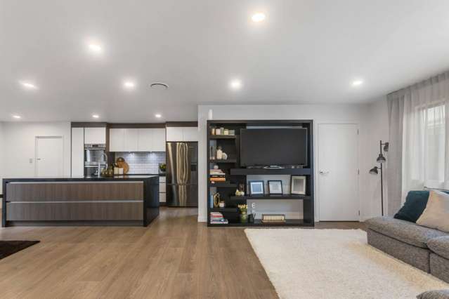 18 Springleigh Avenue Mount Albert_4