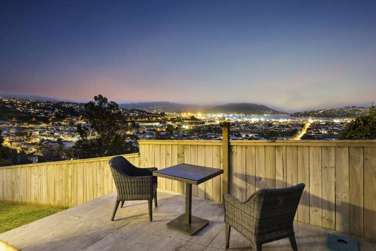 77 Easther Crescent Kew_7