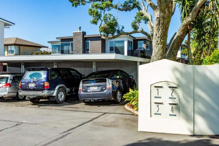 1/241 Hurstmere Road Takapuna_17