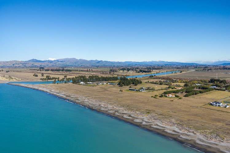 16 Hinepango Drive Rarangi_43