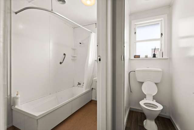 1016 Kauri Street Mahora_2