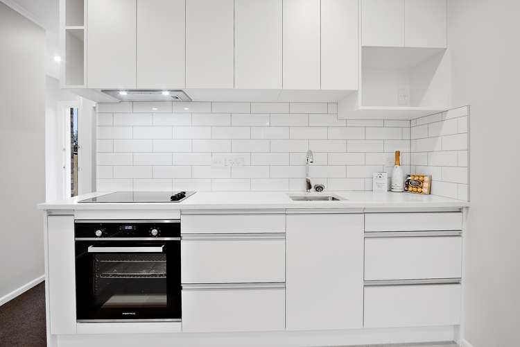 1/82 Portage Road New Lynn_7