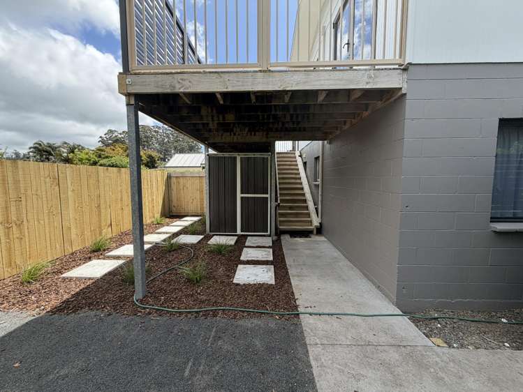 74 Catherine Crescent (Upstairs) Whitianga_12