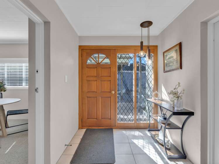 17 Bernard Street Chedworth_17