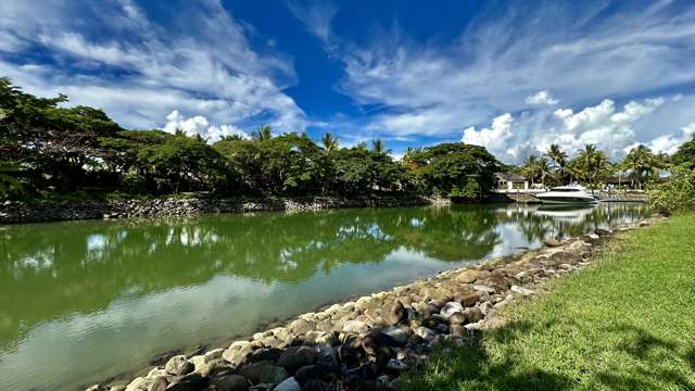 Superb Waterfront Vacant Section on Denarau Island