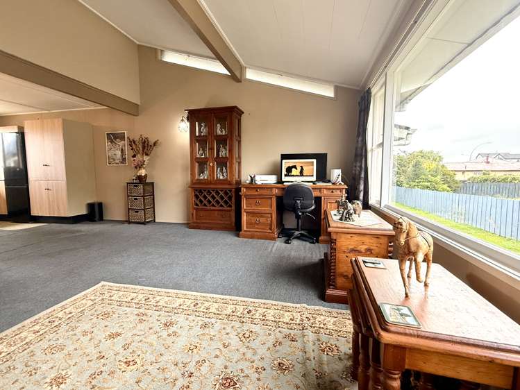 2/64 Hensley Street Gladstone_13