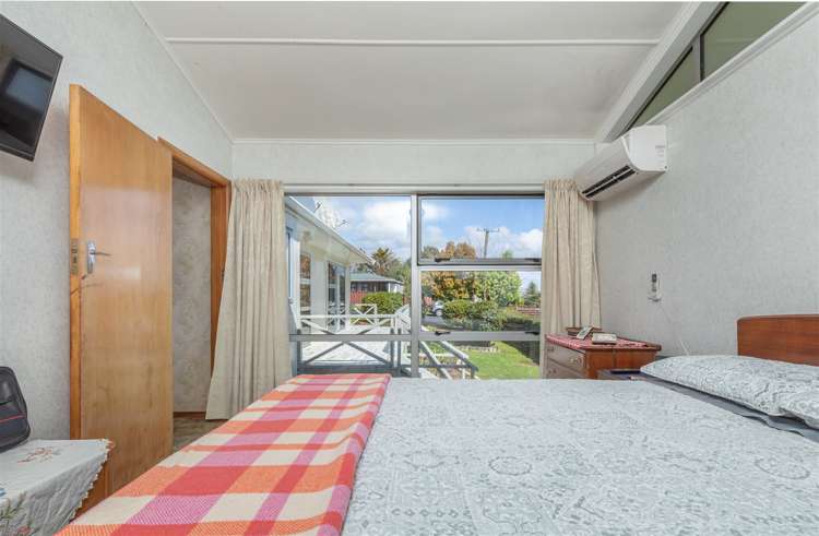 96 Russell Road Huntly_16