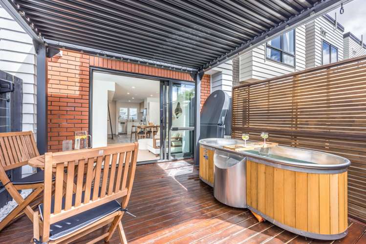 9/5 Hikurangi Street Te Atatu Peninsula_14