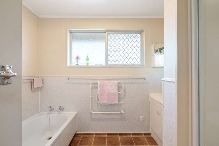 44 Pooles Road Greerton_10