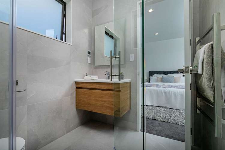 19 Tautoru Avenue Orewa_14