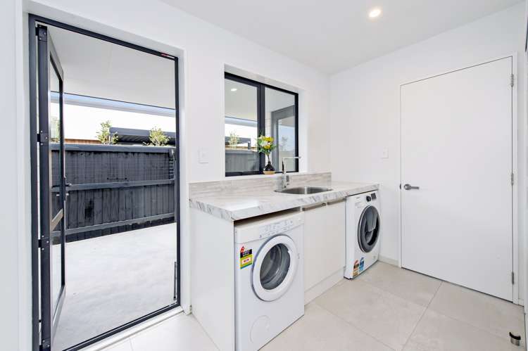 23 Whitehorn Drive Lincoln_21