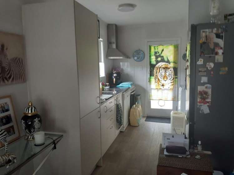 3/8 Paul Place 10694_6