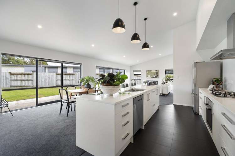 11 Coutts Way Fitzherbert_4