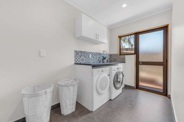 54 Channing Crescent Botany Downs_20