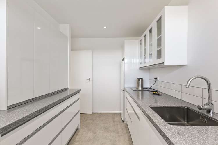 8E/19 Maida Vale Road Roseneath_5