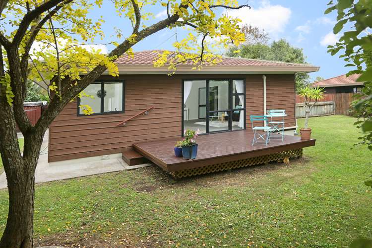 2/5 Septimus Place Henderson_3