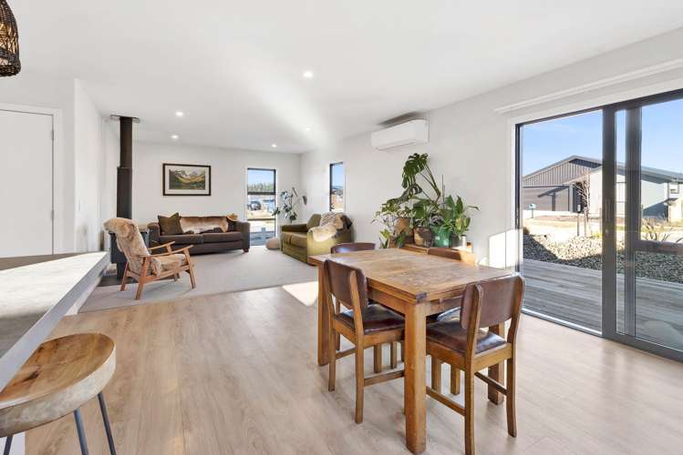 19 Waddell Street Lake Hawea_10