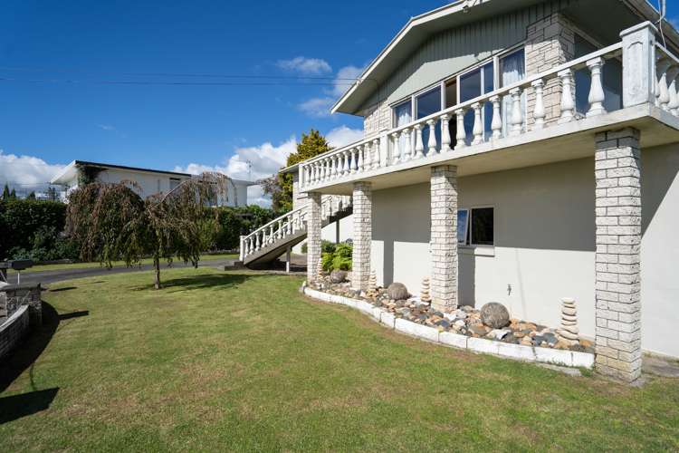 3 Thwaites Place Leamington_18