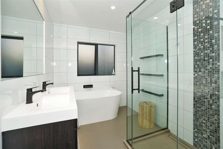 51 Callum Brae Drive Rototuna_18