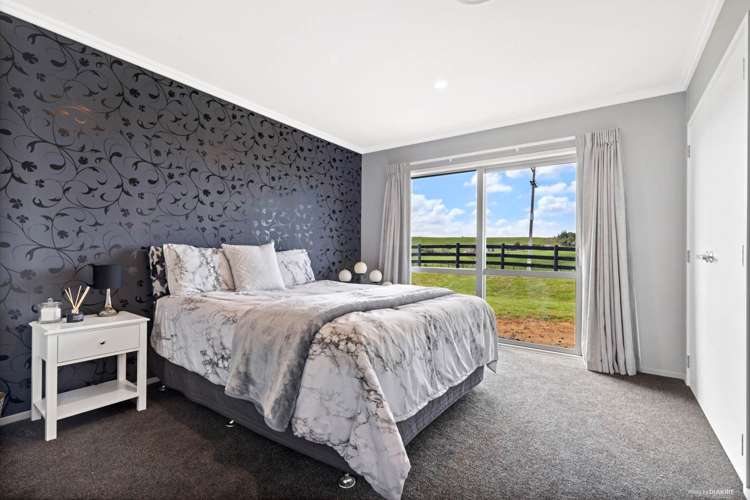 96 A Renall Road Pollok_15