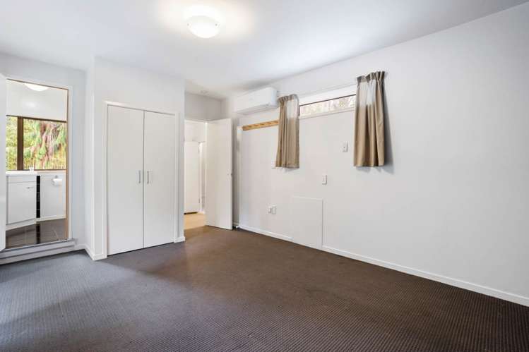 274 Forest Hill Road Waiatarua_16
