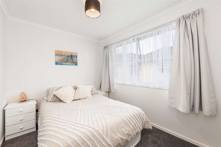 57 Fairmount Road Titirangi_13