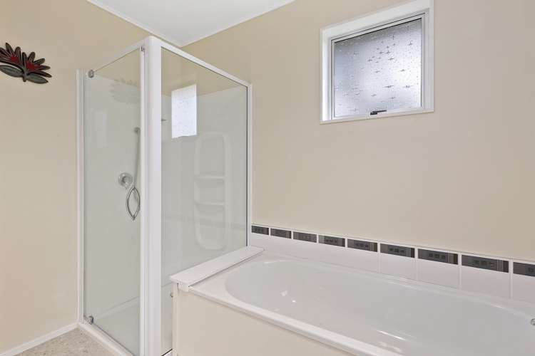 3 Solander Place Whitby_11