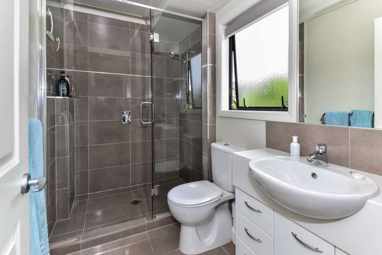 2 Church View Road Waiau Pa_9