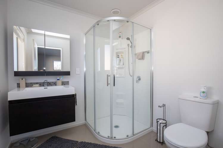 49 Benner Drive Ngatea_10