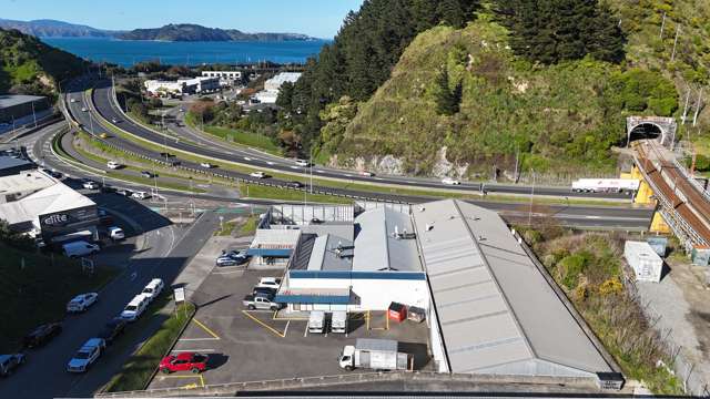 1 Glover Street Ngauranga_4
