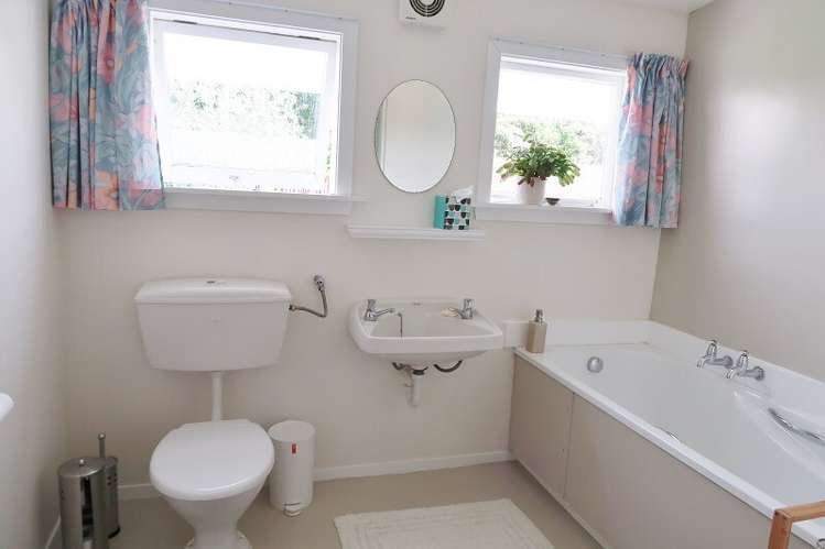 3 Sunderland Street Waimangaroa_13